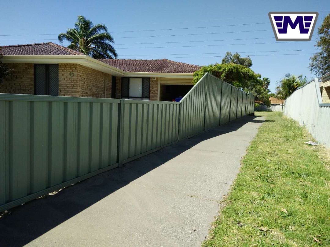 long colorbond fencing